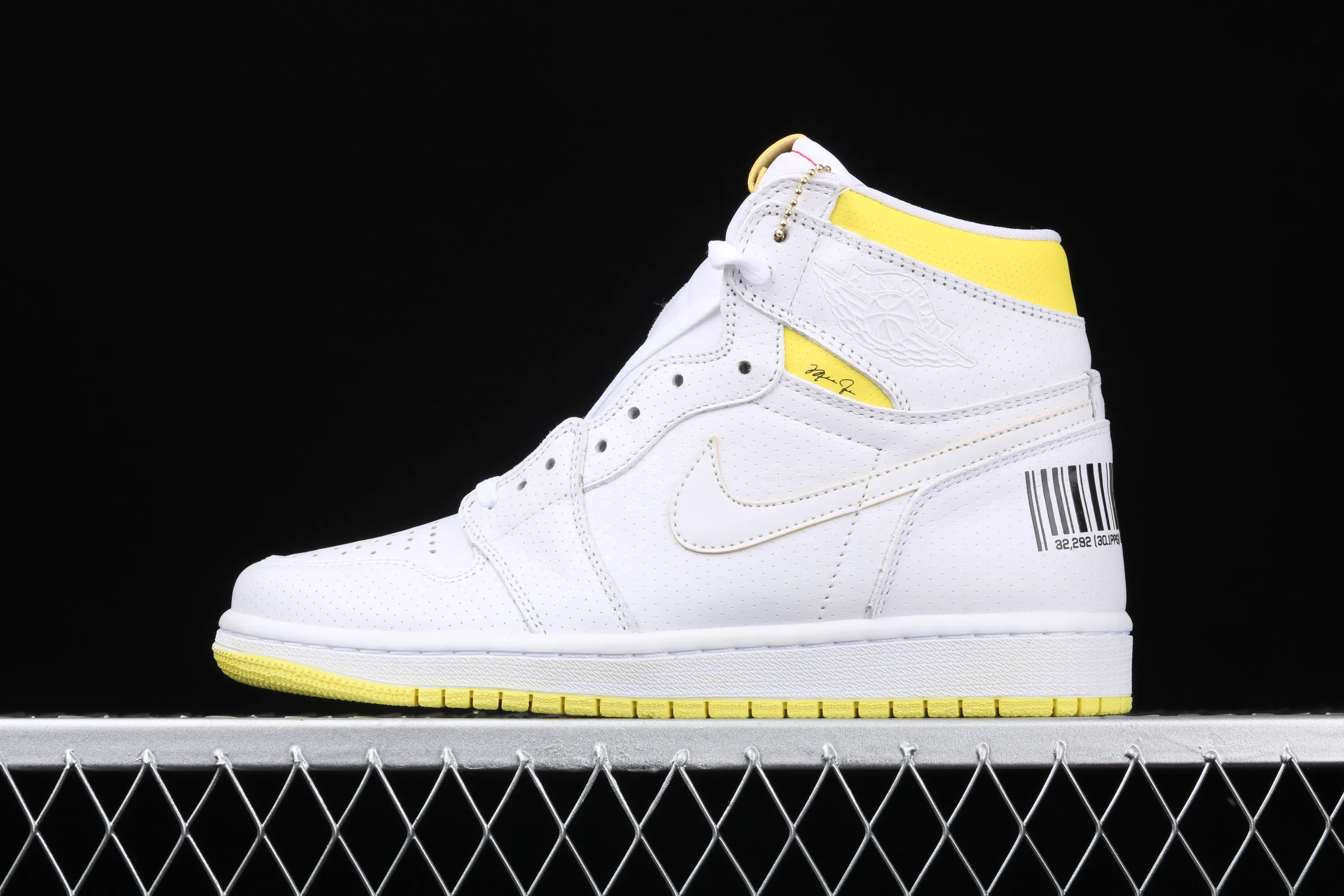 All categories Air Jordan Jordan series basketball shoes Air Jordan 1 High Air Jordan 1 High OG "First Class Flight" Style AJ1 Joe 1 first class flight white and yellow Flight QR code basketball shoes 555088-170